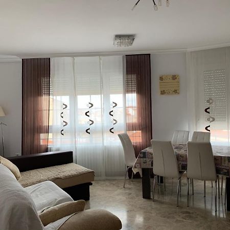 Apartmán Bonito Alojamiento Junto A La Plaza De Toros Con Garage Albacete Exteriér fotografie